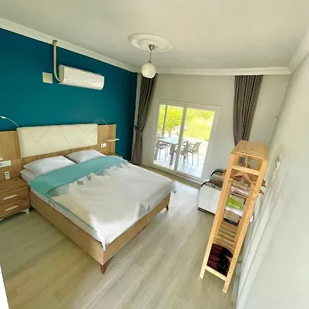 Airport Homestay